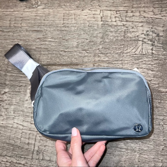 Lululemon Athletica Everywhere Belt Bag 1l Asphalt Grey lululemon athletica | Bags | Og Lululemon Everywhere Belt Bag Asphalt